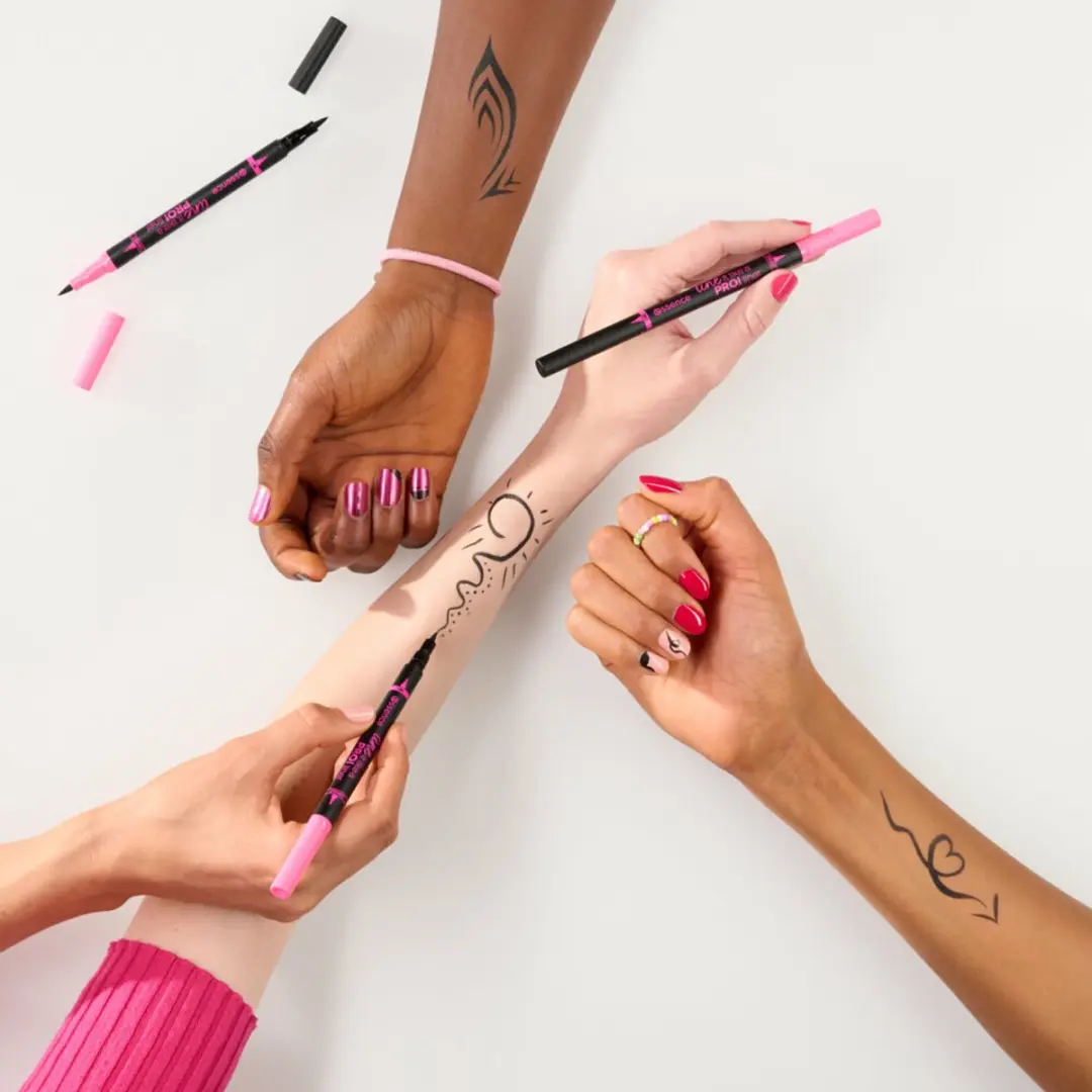 Essence Line It Like A Pro 01 Black - 1,2 ml