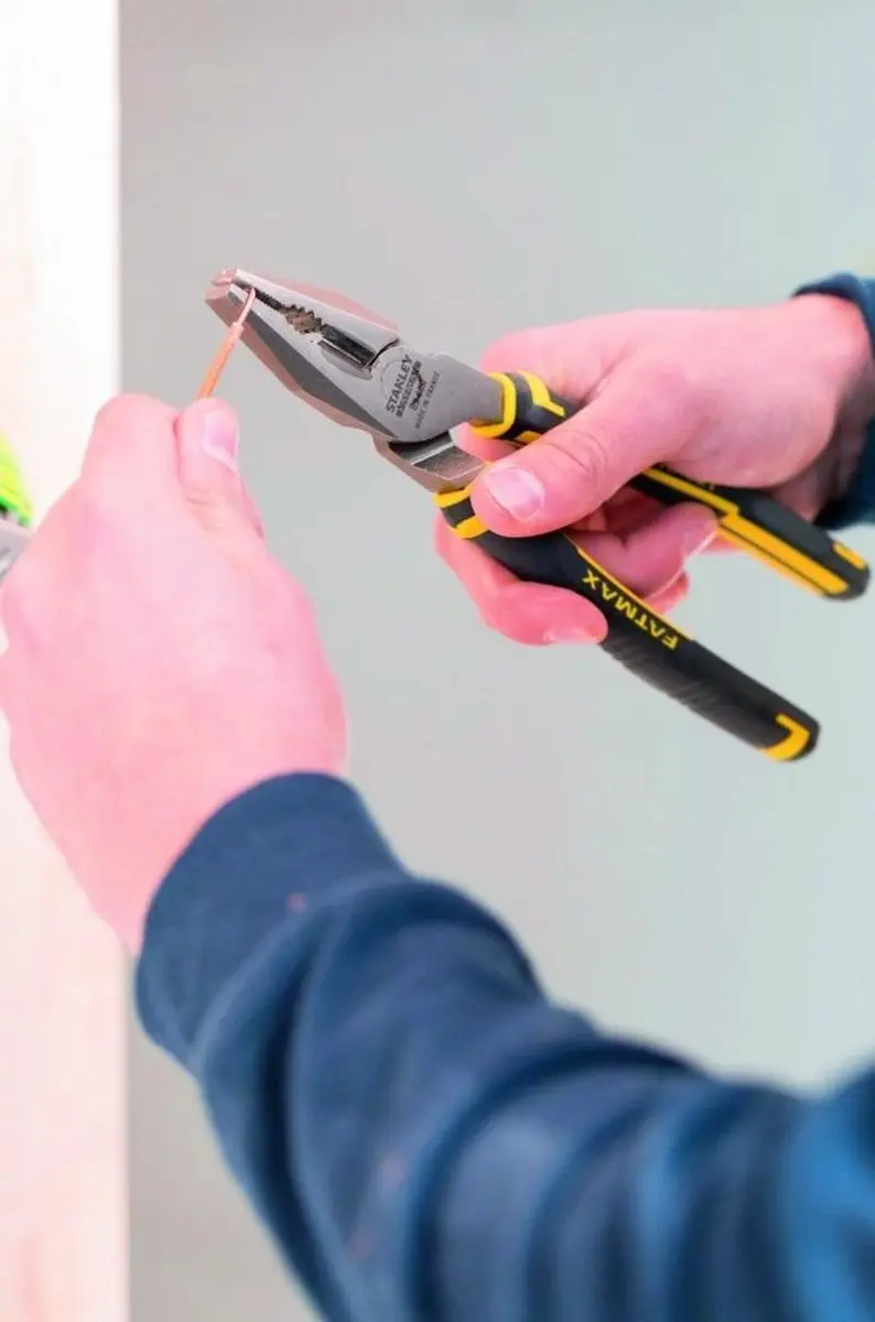 Stanley FatMax Universele Tang 210mm - Bimateriaal Handgreep