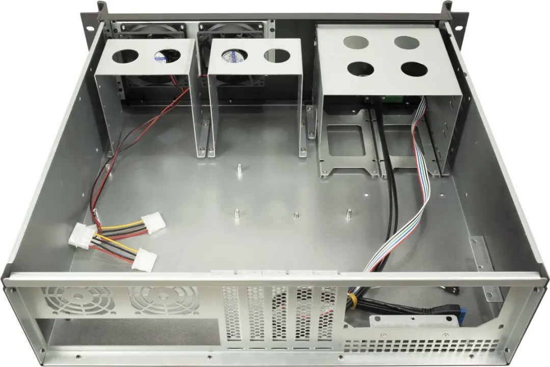 Inter-Tech 3U-K-340L Rack - 8x 3.5" 2x 2.5" - Zwart