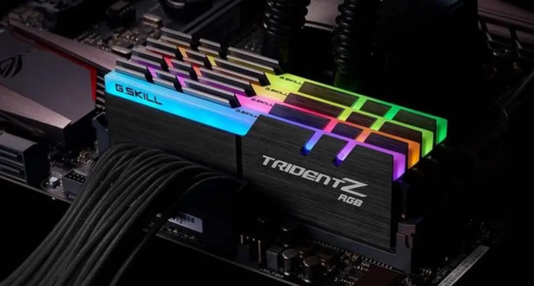 G.Skill Trident Z RGB F4-3200C16Q-32GTZRX DDR4 Geheugen - 32GB (4x8GB) - Zwart