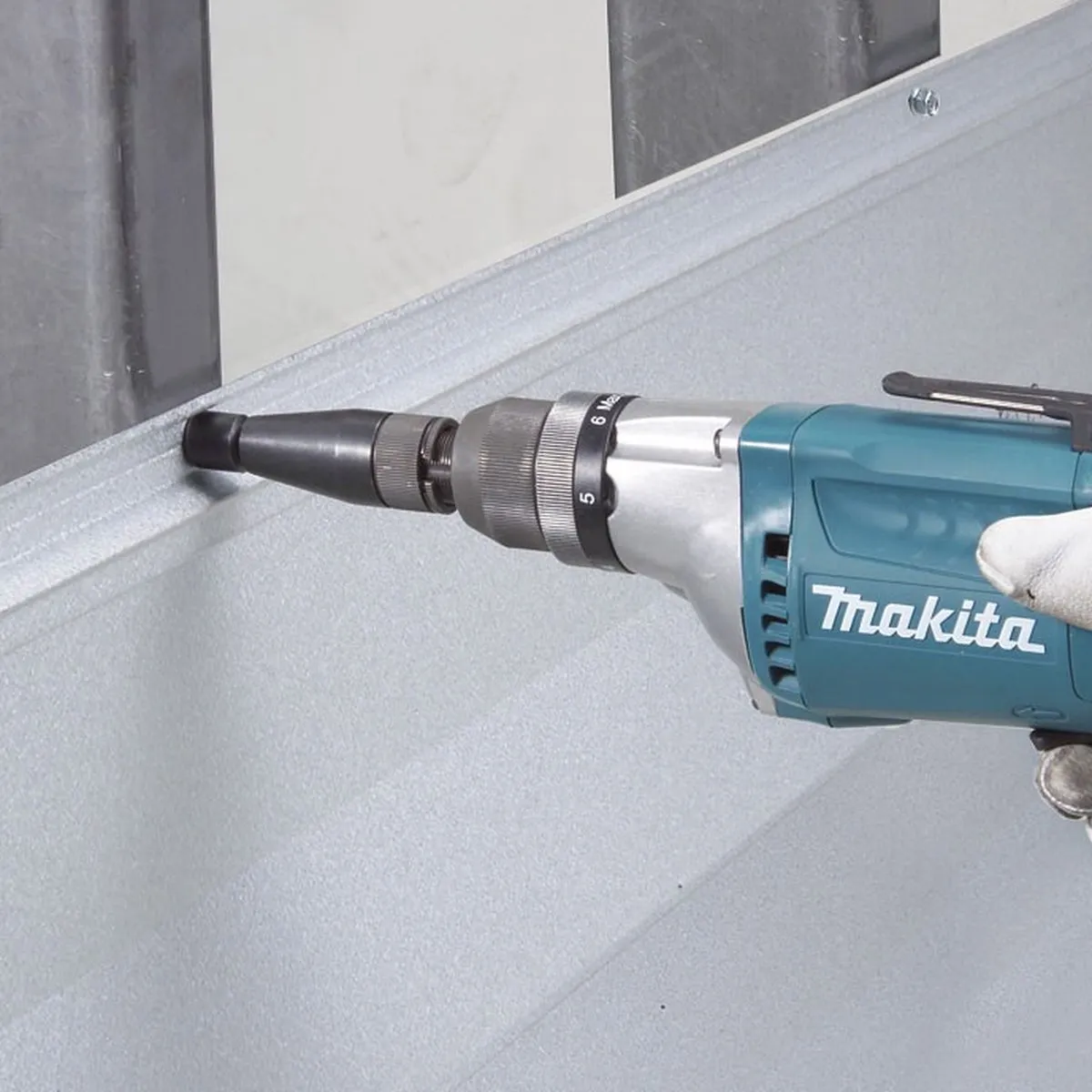 Makita FS2700K Schroevendraaier 230V