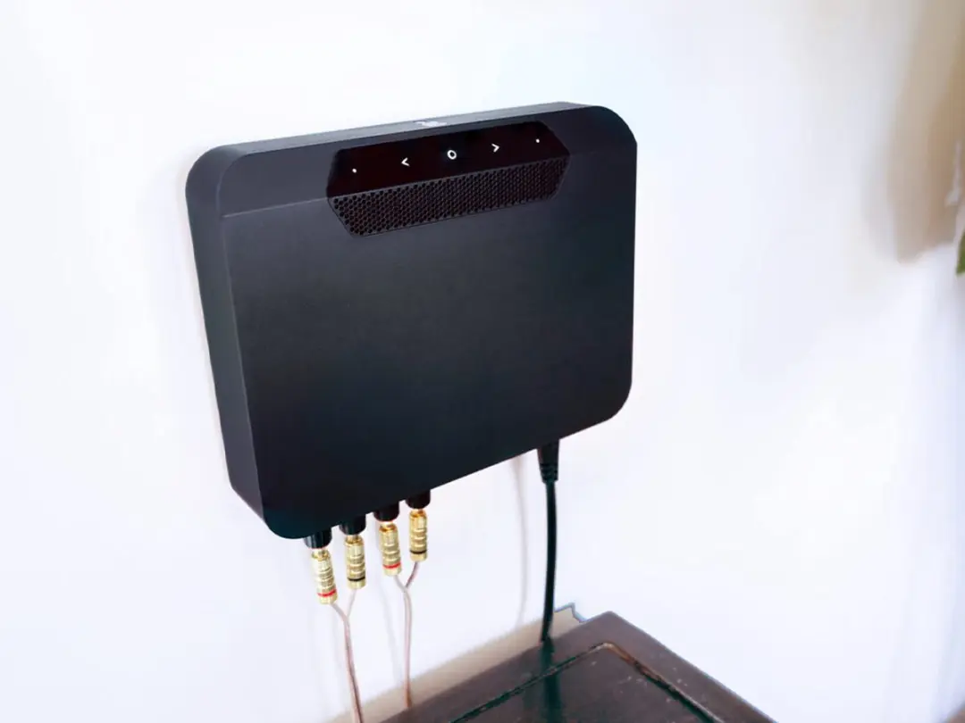 Bluesound Node N230 Powernode Edge - Zwart