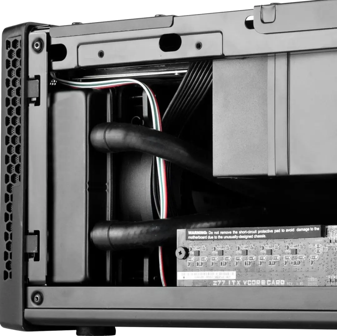 SilverStone SG13 Mini Tower - Zwart