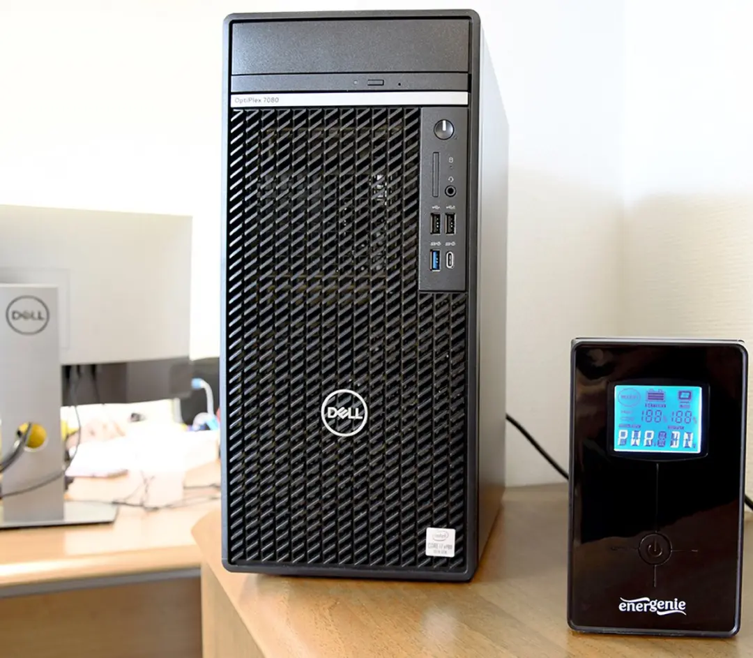 EnerGenie EG-UPS-032 UPS 850VA - 3 Stopcontacten - Zwart