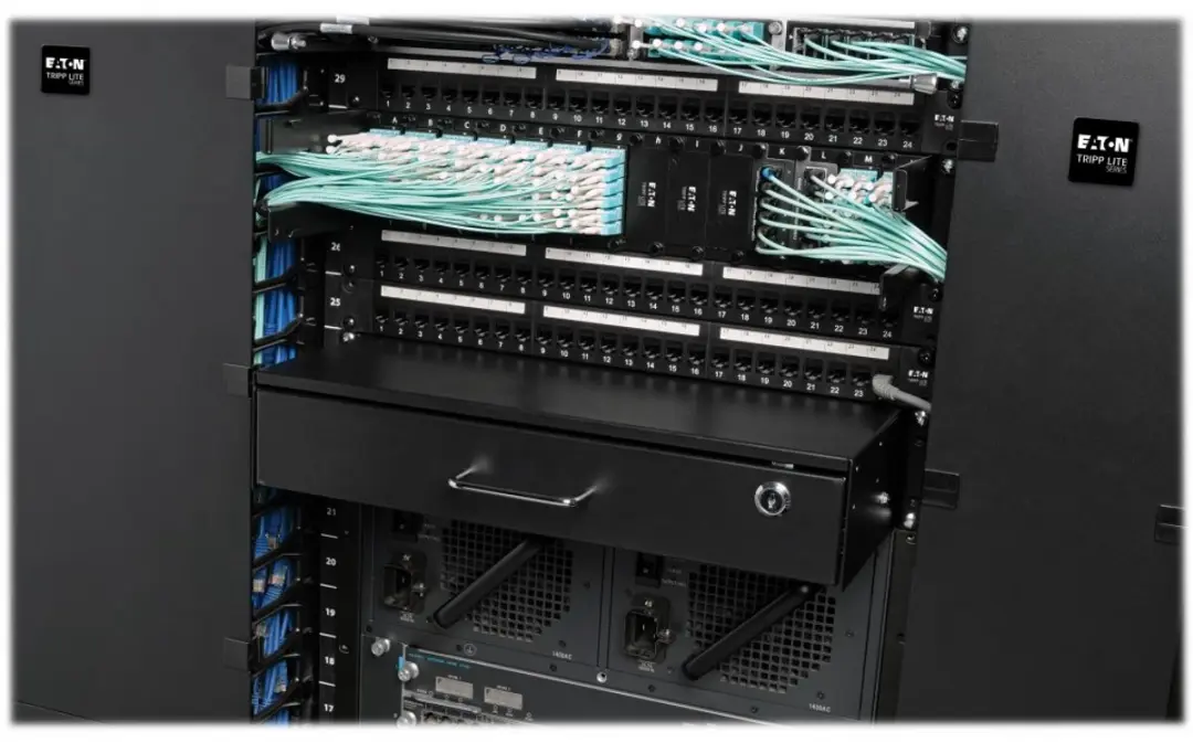 Tripp Lite SRDRAWER2U Rackkast - Zwart