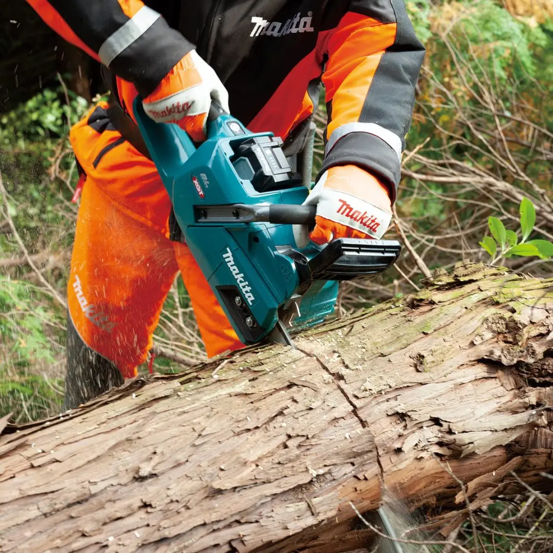 Makita UC011GZ XGT 40V Max Accu Kettingzaag 35cm