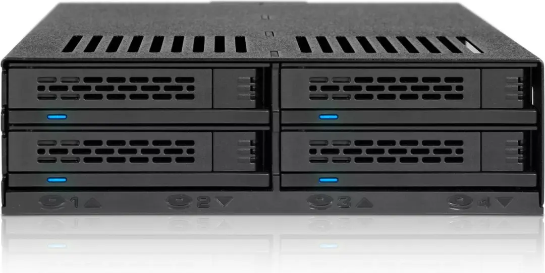 Icy Dock MB324SP-B Disk Array - Zwart