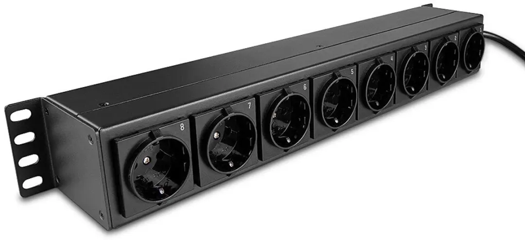 Lindy 73025 Energiedistributie 8x AC - 1.5U Zwart