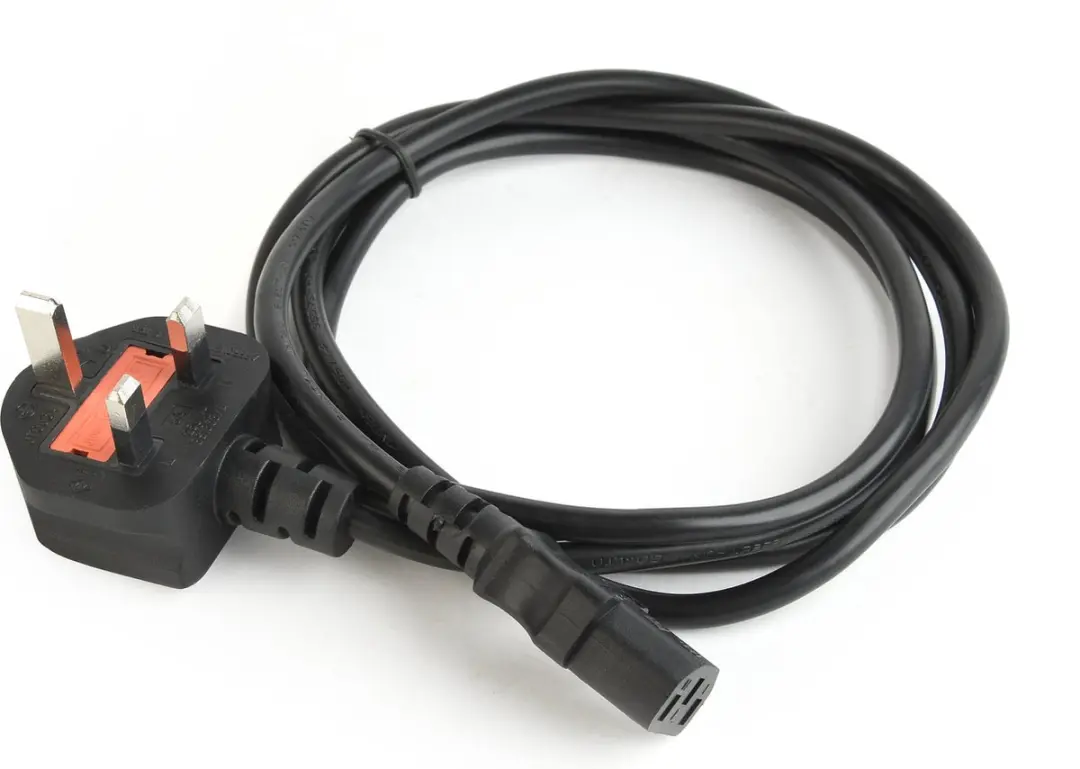 Cablexpert PC-187 Inwendig Zekering UK Geaard Netsnoer 1,8m - Zwart