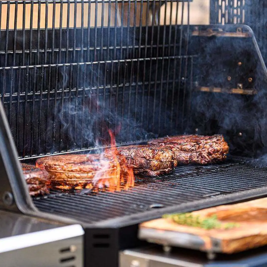Masterbuilt Gravity Series 1050 Houtskool BBQ - 45 Burgers