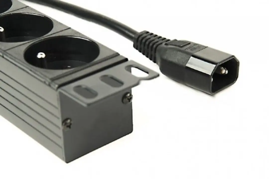 Energenie EG-PDU-014-FC14 19" IEC C14 Schakelbare Stekkerdoos 8x CEE 7/5 - 3m