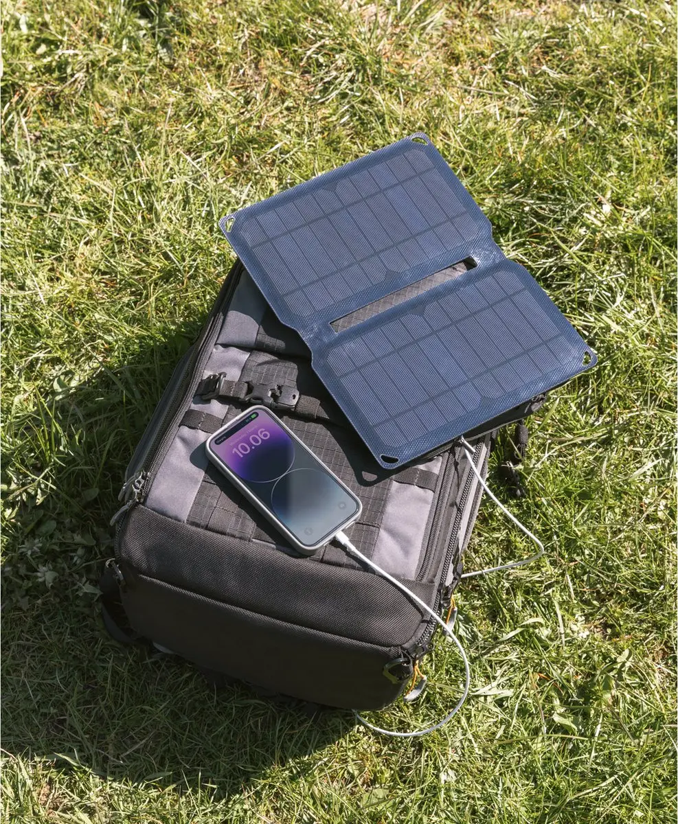Sandberg 420-69 Solar Charger 10W - 2x USB - Zwart