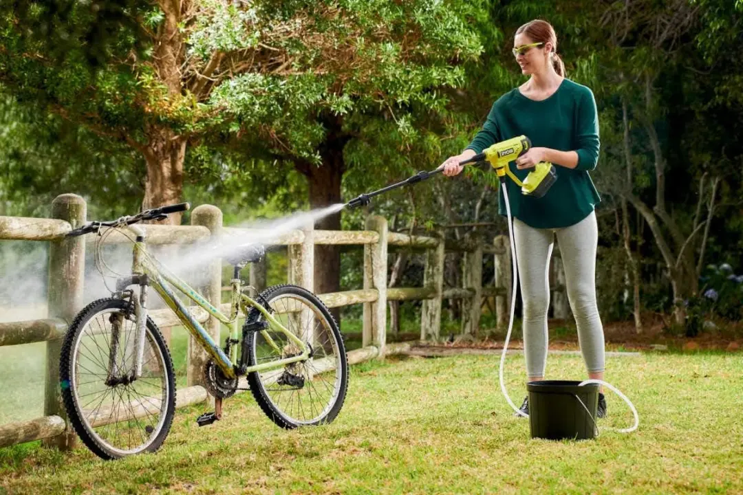 Ryobi Power Washer - 2,5Ah Accu & Lader