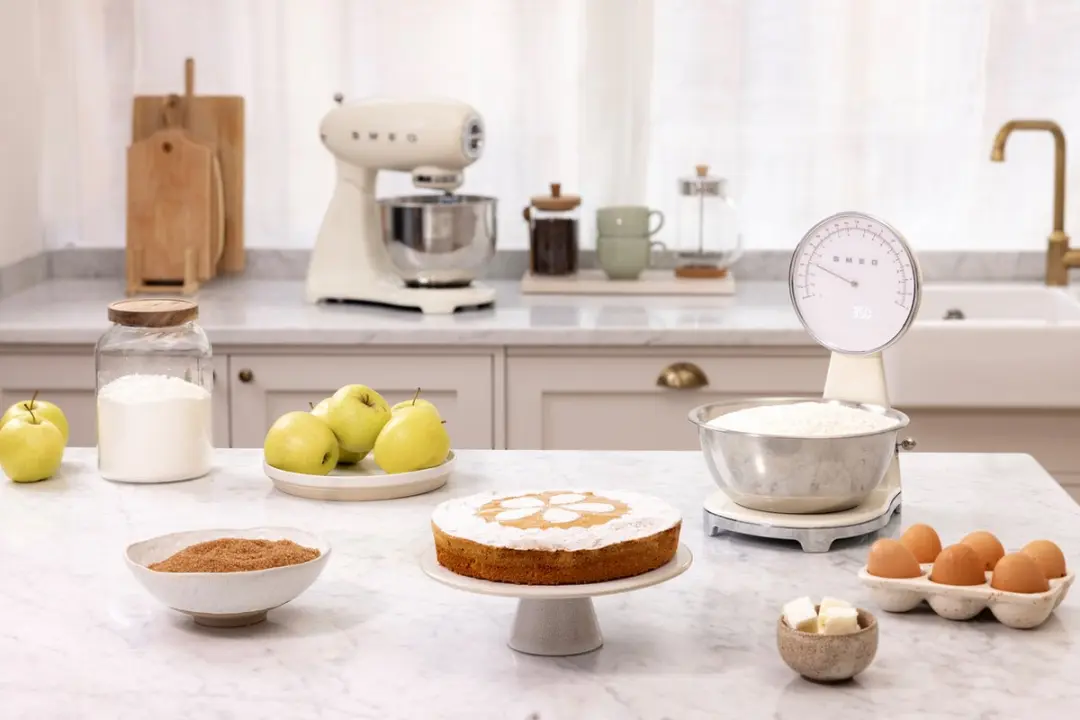Smeg KSF01CRWW Keukenweegschaal 5kg - Crème - USB Oplaadbaar