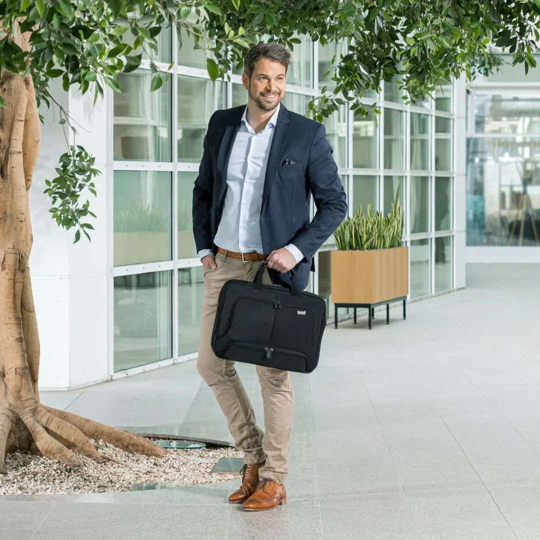 Dicota Eco Top Traveller PRO Notebooktas 17.3" - 3 Vakken - Zwart
