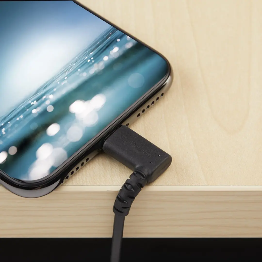 Startech 2m Haakse USB naar Lightning Kabel - Zwart