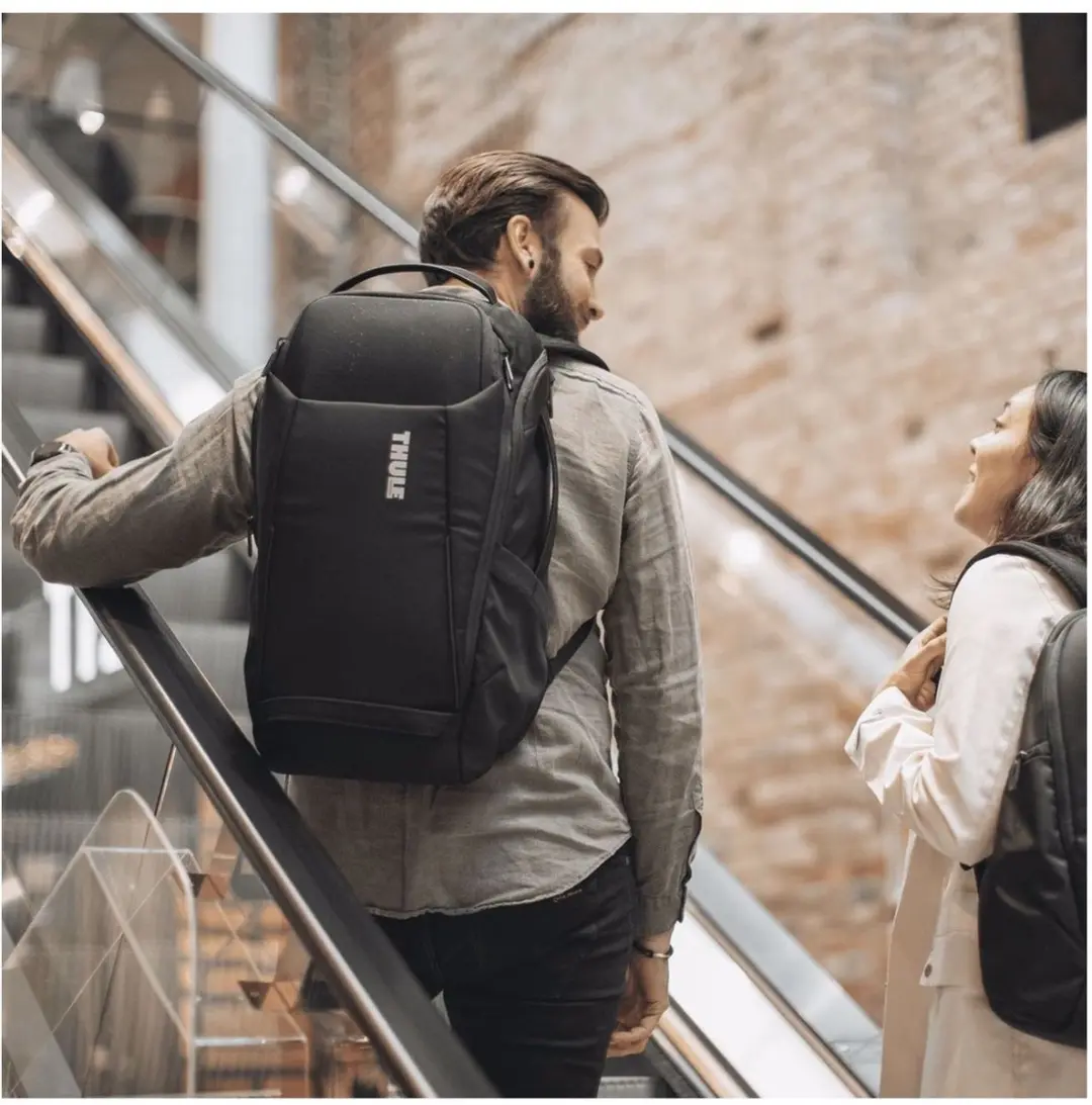 Thule Accent Recycled Backpack 20L - 12 inch Laptopvak - 4 Vakken - Zwart - afbeelding 6 van 6