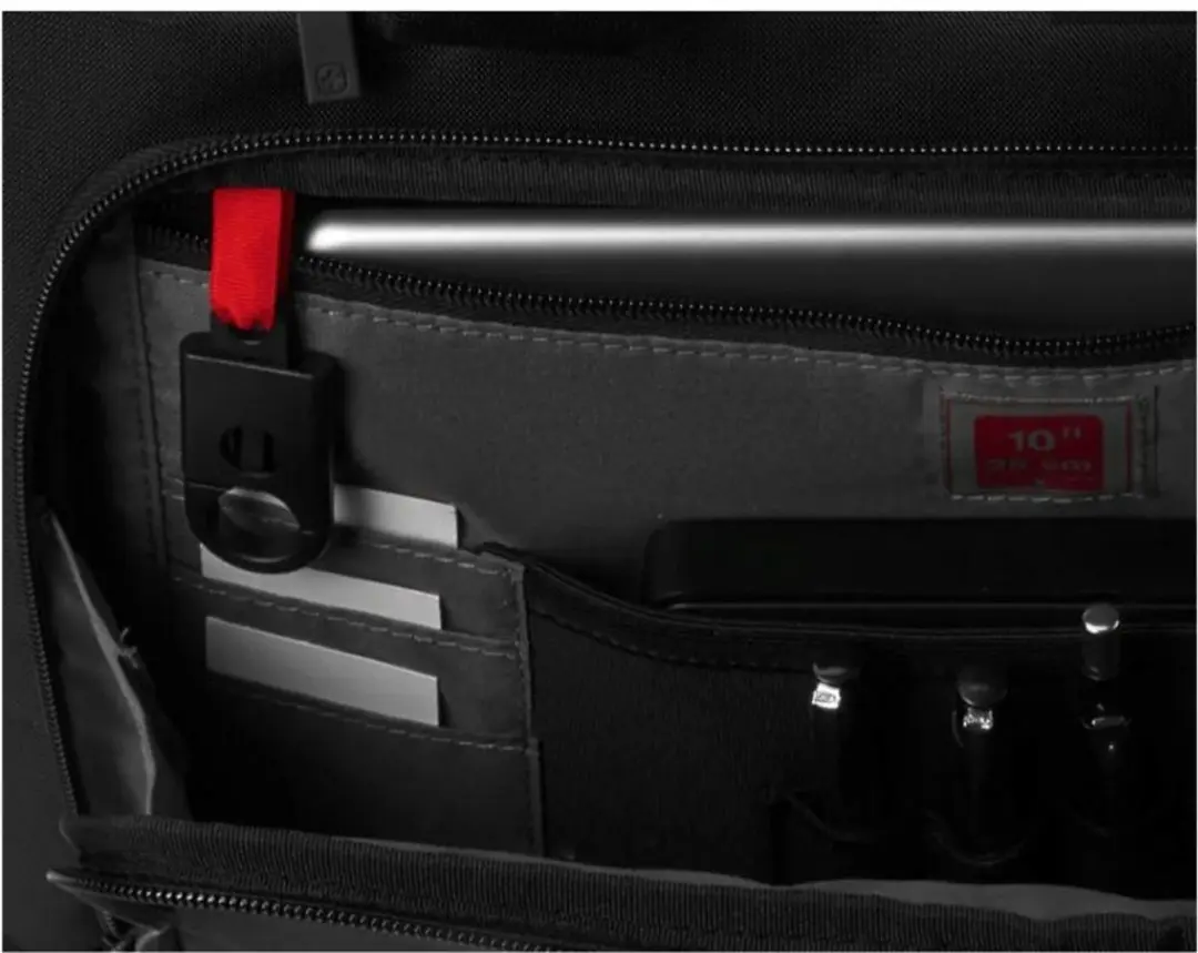 Wenger Source Laptoptas 16 inch - 6 Vakken - Zwart