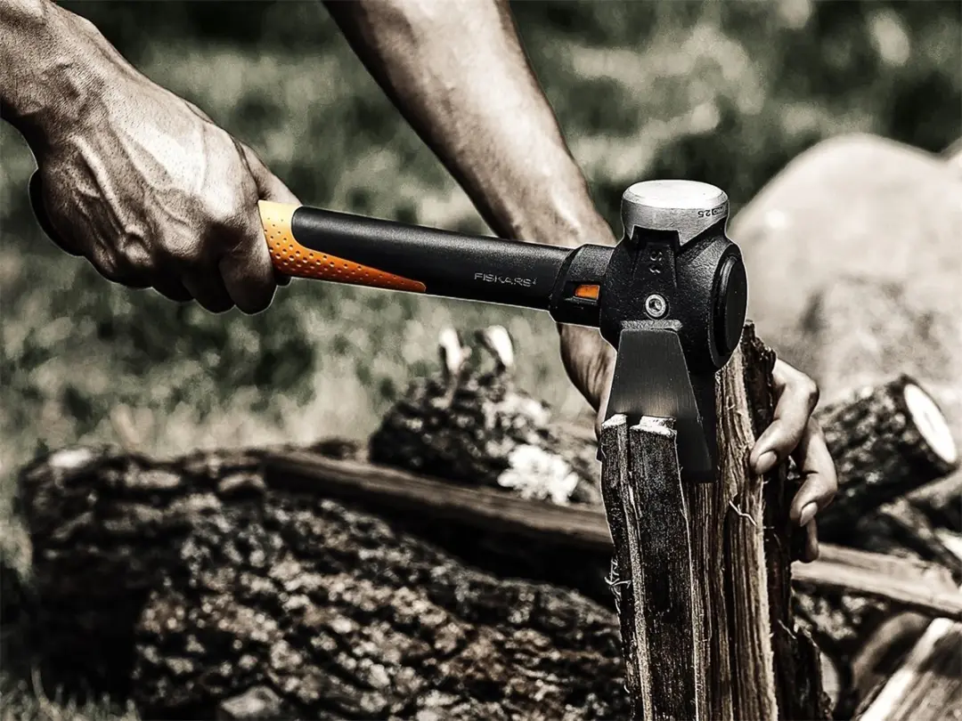Fiskars IsoCore Buildersbijl S