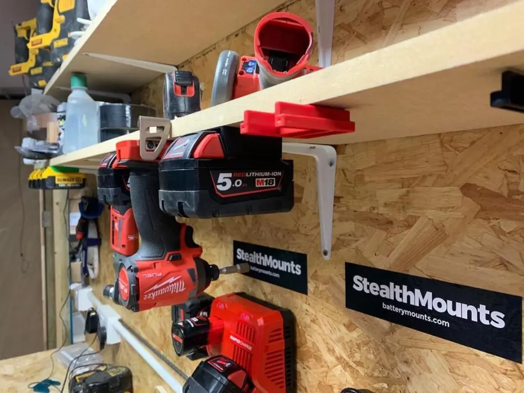 StealthMounts TM-MW18-RED Machinehouder Milwaukee M18 - 4 Stuks - Rood
