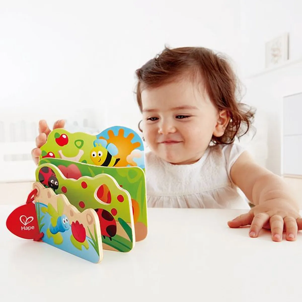 Hape Houten Babyboekje Insecten 16x12,5cm - Multicolor