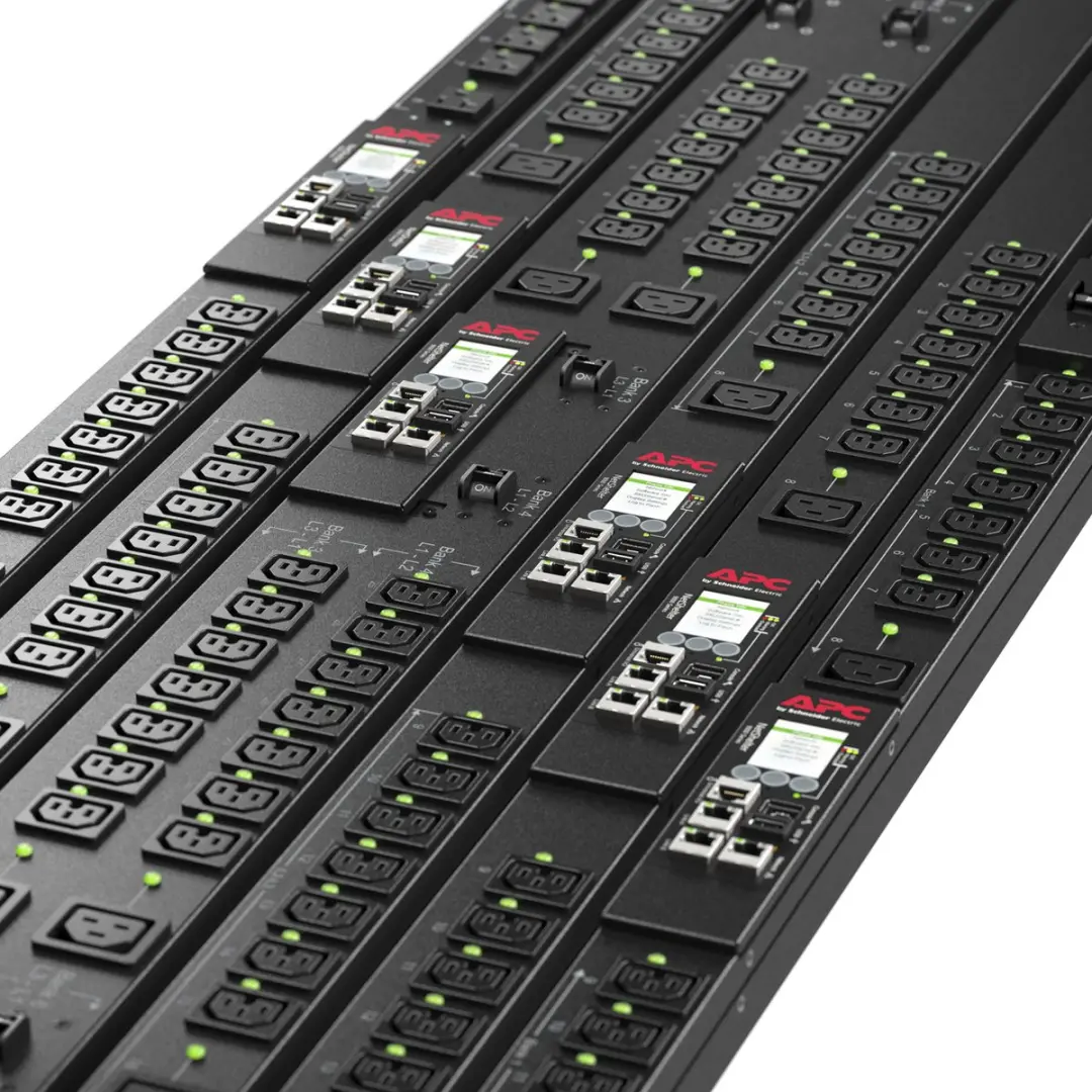 APC APDU9953 Switched Rack PDU 32A - 24x C13/C19 - Zwart