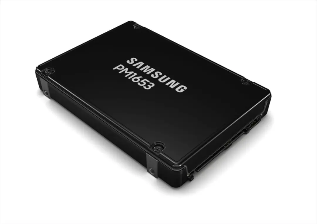 Samsung PM1653 960GB SAS SSD