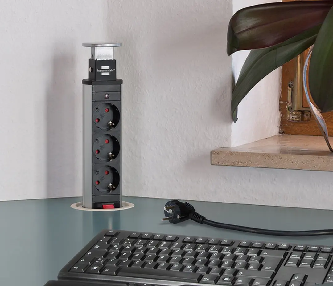 Brennenstuhl Tower Power Stekkerdoos 3-voudig 2m - 3680W