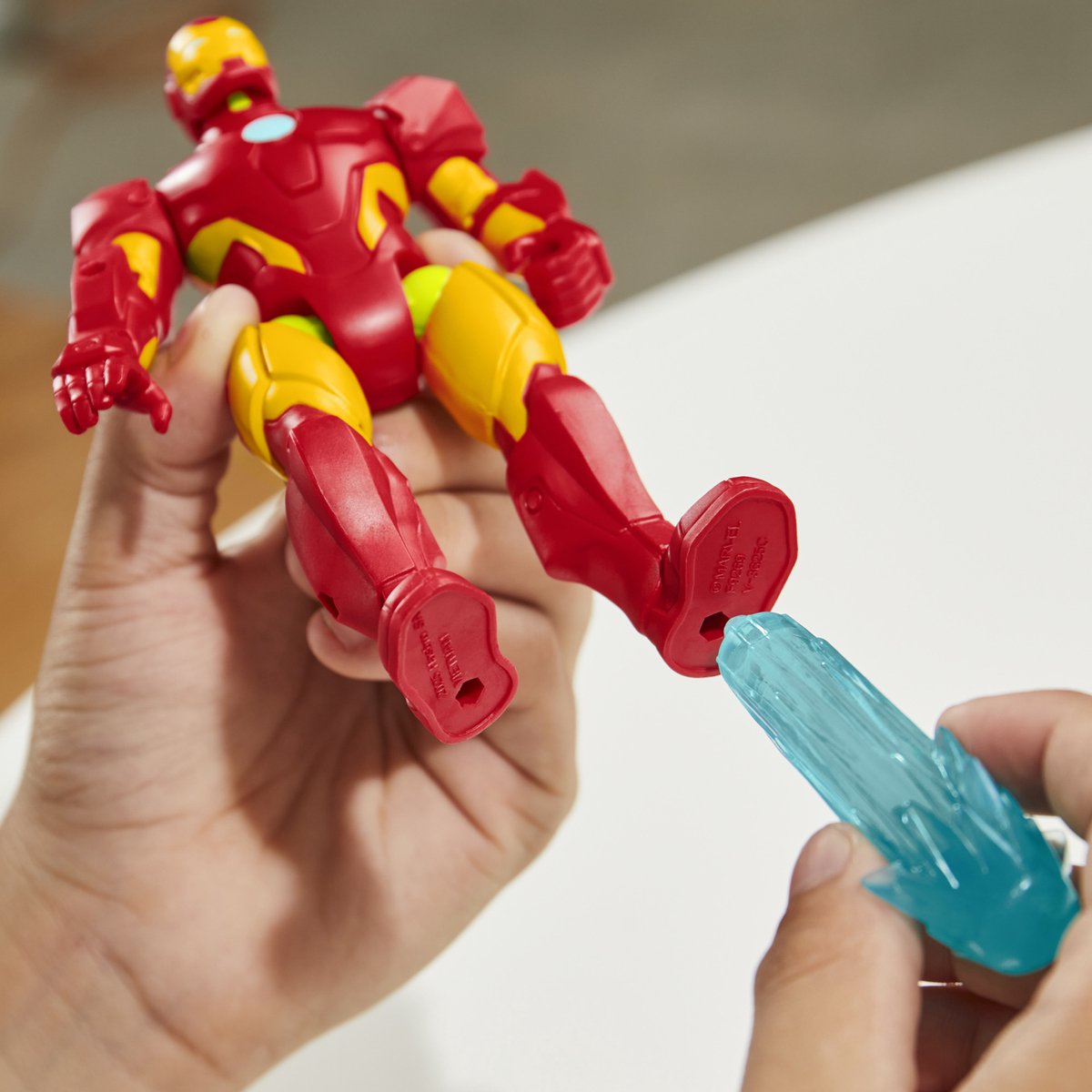 Hasbro Avengers speelgoedfiguur Iron Man MixMashers 12 cm superheld.