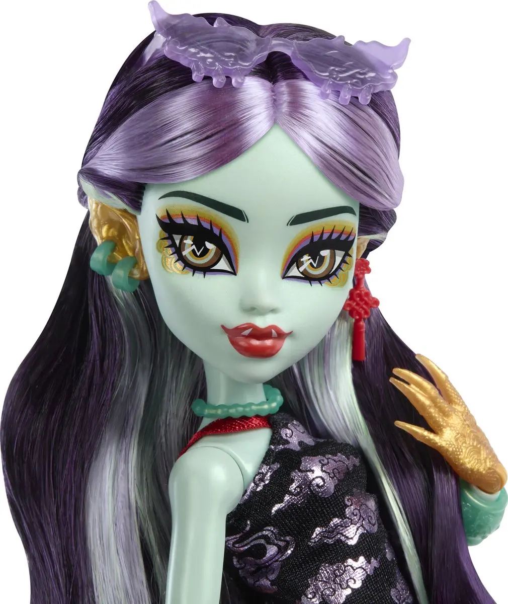 Monster High Jinafire Long Modepop - Jinafire met Rugtas