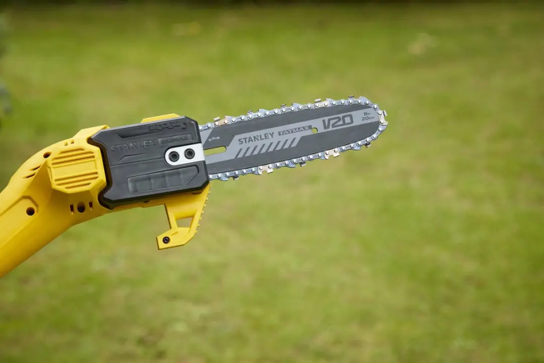 Stanley 18V Accu-kettingzaag 20cm - 4,0Ah incl. lader