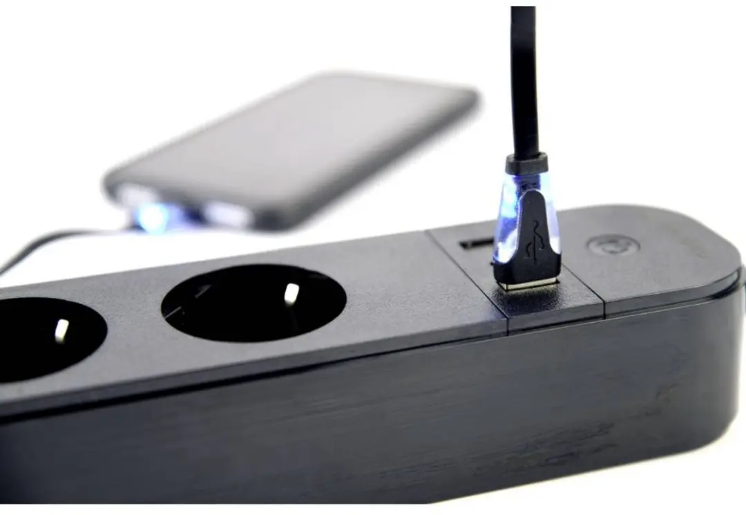 Gembird TSL-PS-S4U-01 Slimme 4-voudige stekkerdoos - USB - Zwart