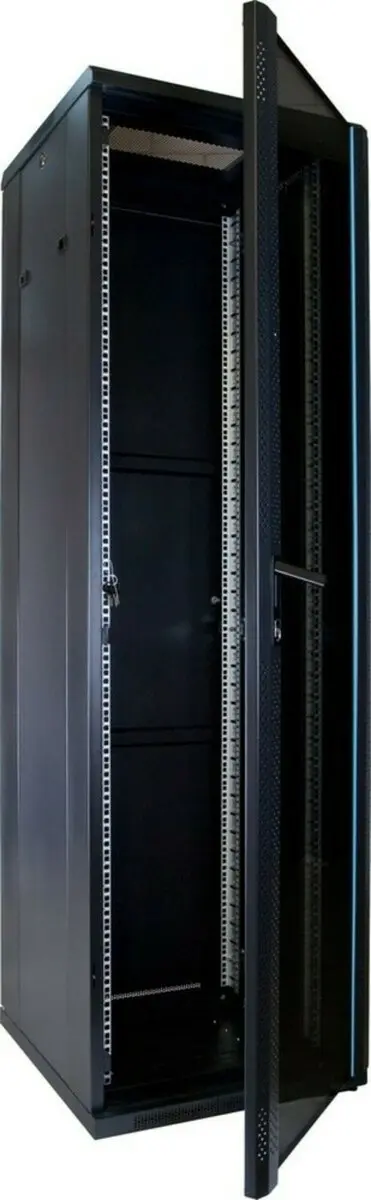 DSIT DS6642 Serverkast 600x600x2000mm - 19 inch - Zwart