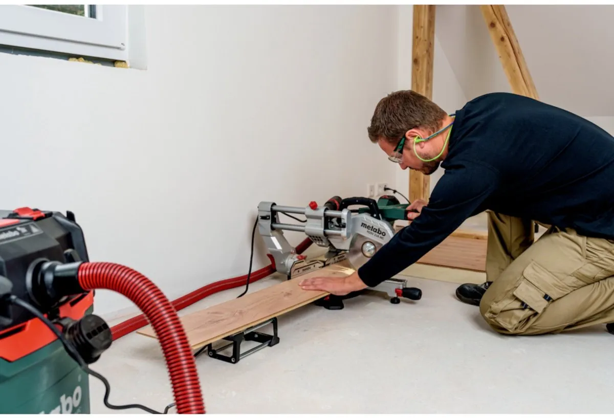 Metabo KGSV 216 MC afkortzaag 1500 watt 216 mm ( 615216000 )