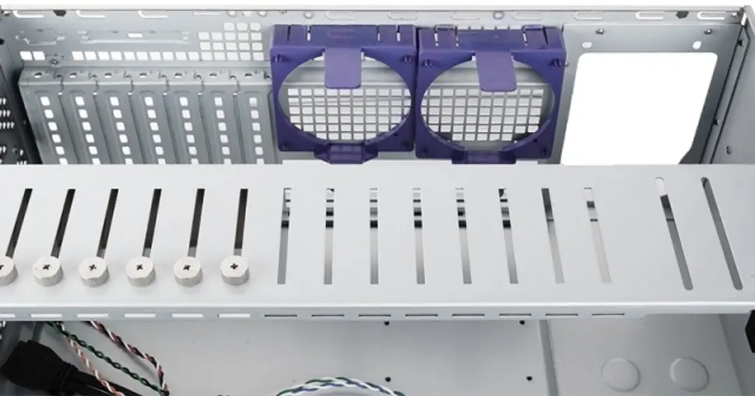 Chieftec UNC-409S-B-OP Rackbehuizing
