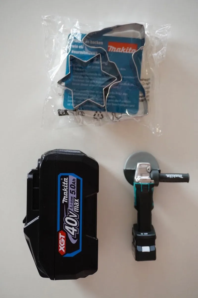 Makita 40V Opener Haakse Slijper Koekjesvor DGA513 Set