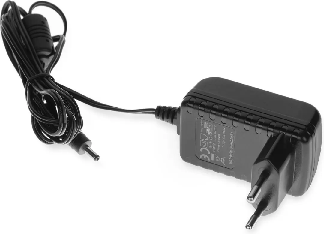 ACT AC1505 Universele Stroomadapter 5V 2A