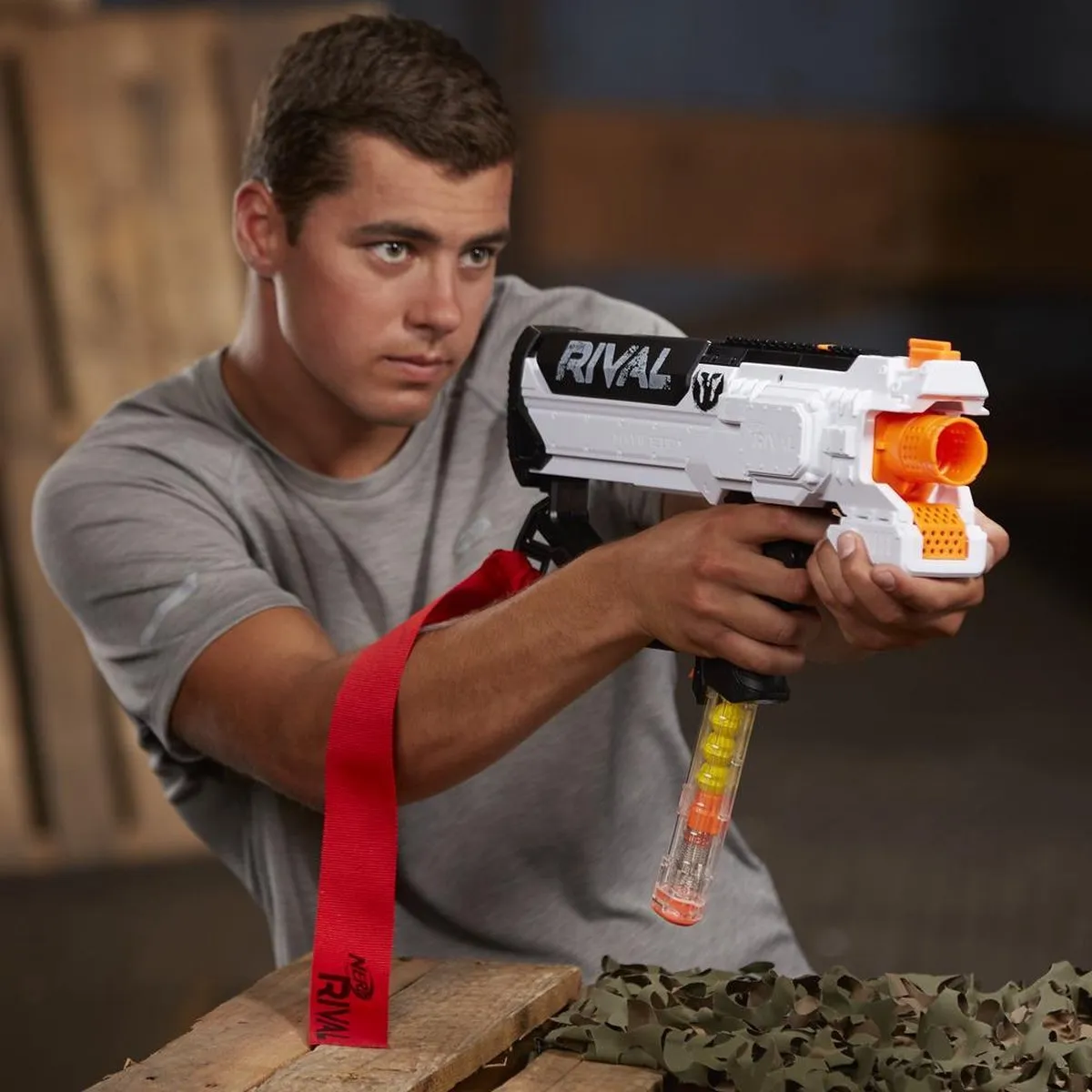 Nerf Rival Hera MXVII-1200 - Oranje/Rood/Wit/Zwart/Blauw