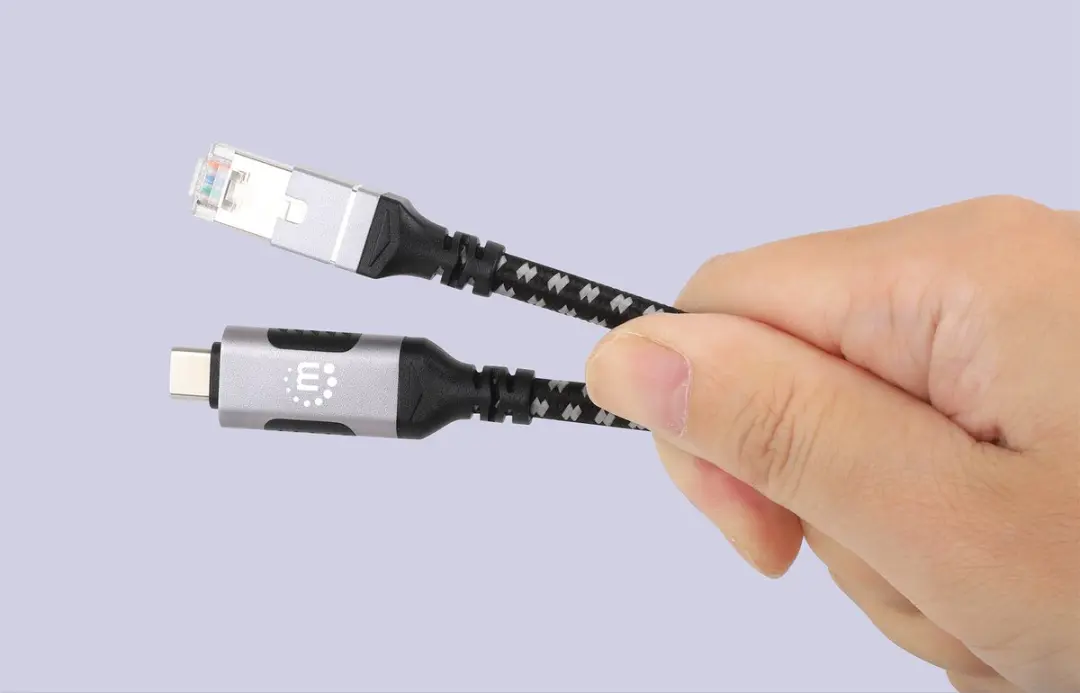 Manhattan 394826 USB-C naar RJ45 Kabel 200cm - Zwart/zilver