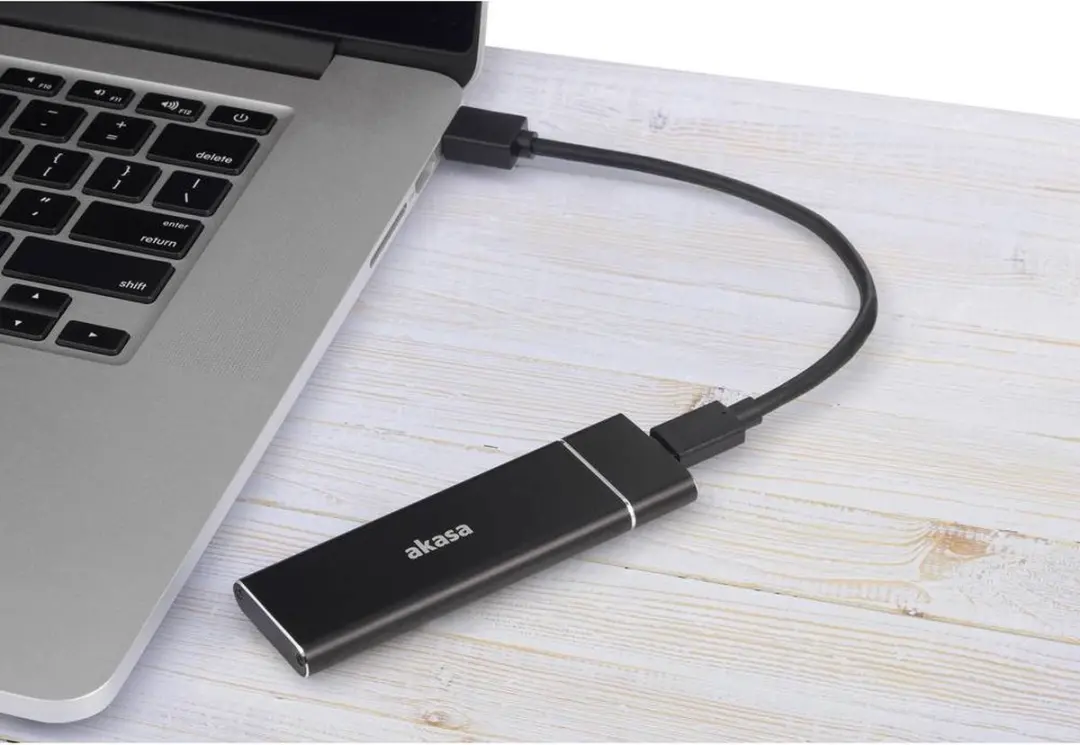 Akasa AK-ENU3M2-02 M.2 SSD Behuizing - USB 3.1 Gen2 - Zwart