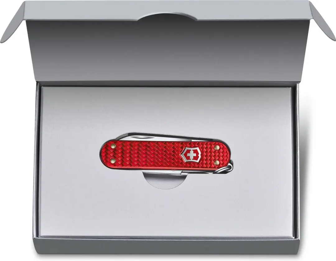Victorinox Classic Precious Alox Zakmes Iconic Red - 5 Functies