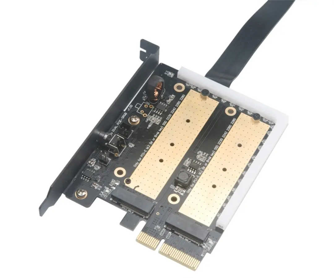Akasa AK-PCCM2P-04 M.2 PCIe Adapter - RGB & Koeling