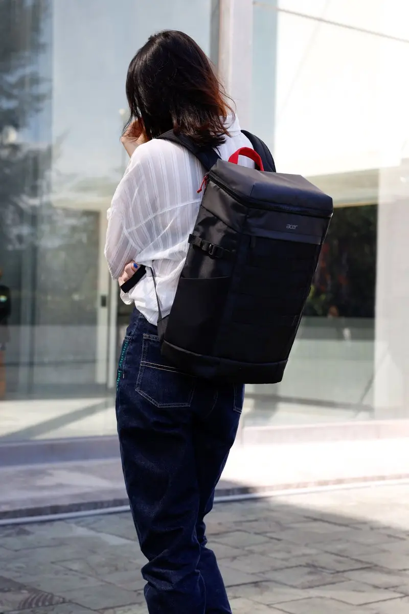 Acer Nitro Utility Backpack 15L - 15.6 inch - Zwart - afbeelding 5 van 6