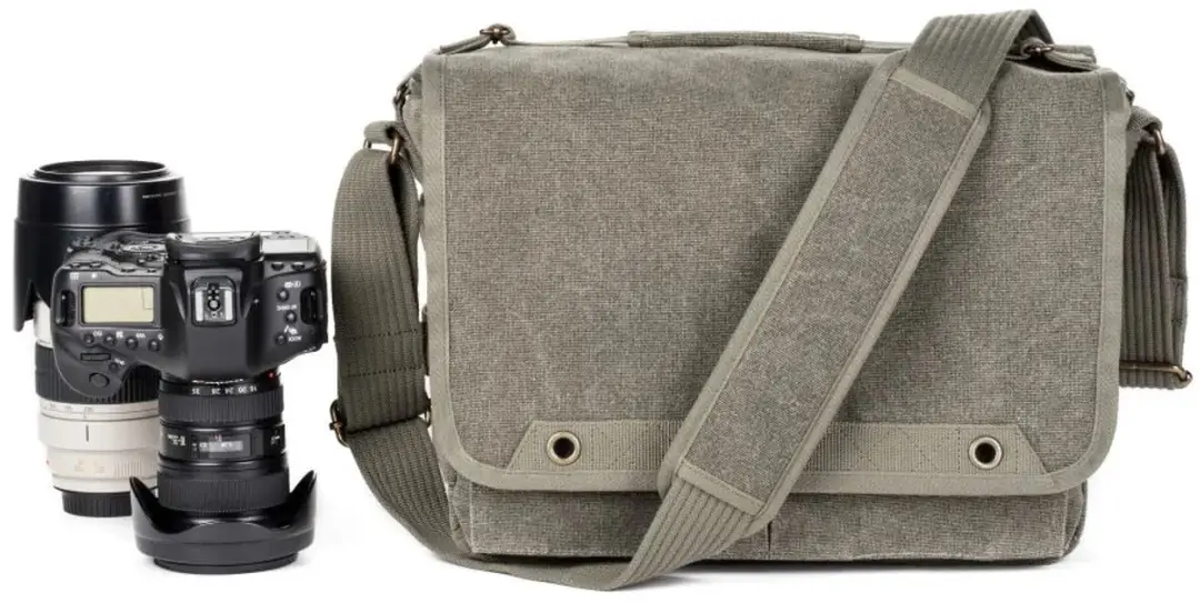 Think Tank Retrospective 30 V2.0 Schoudertas - 2 DSLR + 15" Laptop - Zwart