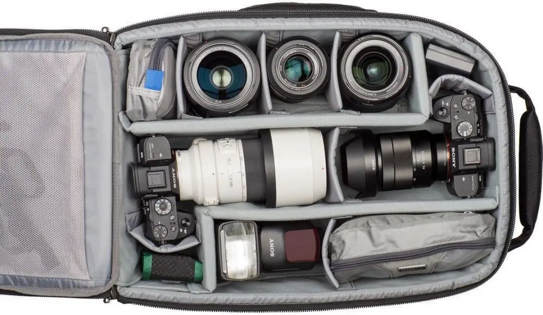 Think Tank Airport Advantage Medium Rugzak 22L - Zwart