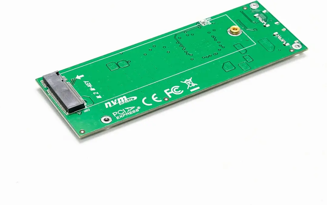 LC Power LC-M2-C-NVME-2X2 M.2 NVMe Adapter - Zwart