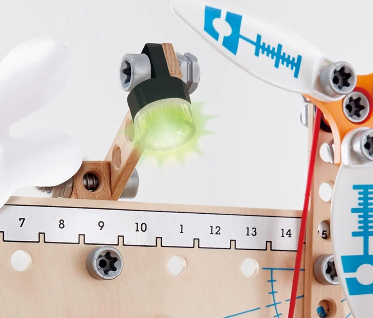 Hape Luxe Wetenschappelijke Werkbank E3027 - 79-delig