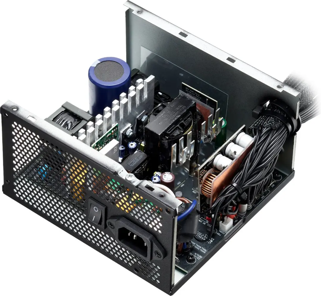 ADATA XPG KYBER 650W ATX Voeding - Zwart