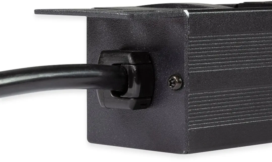 Logilink PDU8C02 Overspanningsbeveiliging 8x AC + 2x USB - 2m - Zwart