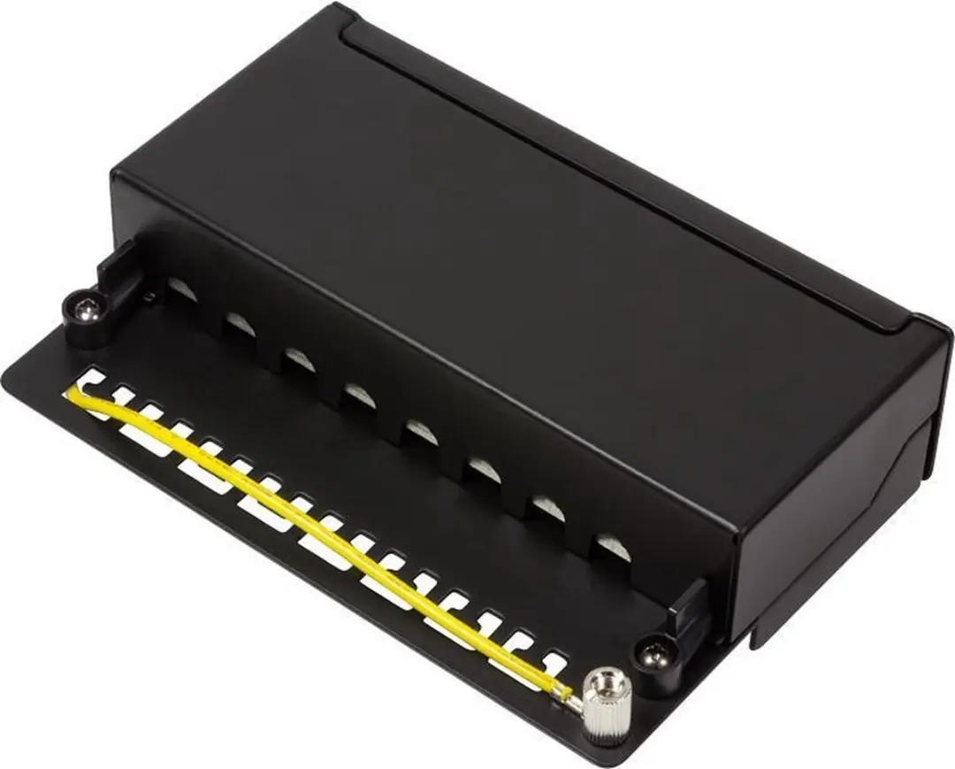 LogiLink NP0018B Patch Panel 8 Poorten - Zwart